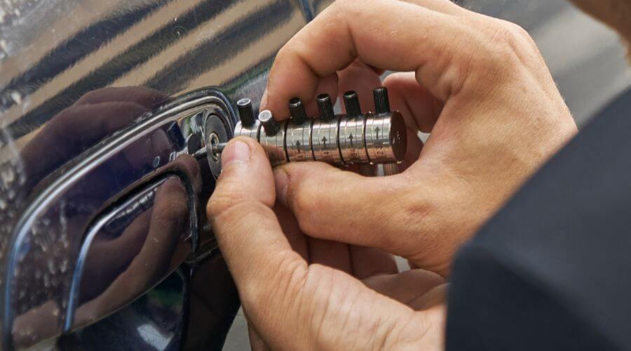 Professional New roof installation in Grottoes, VA